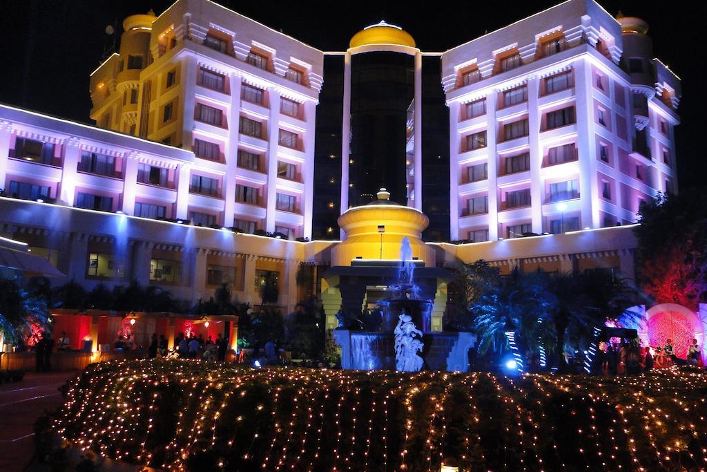 Hotel Swosti Premium Bhubaneswar Dış mekan fotoğraf