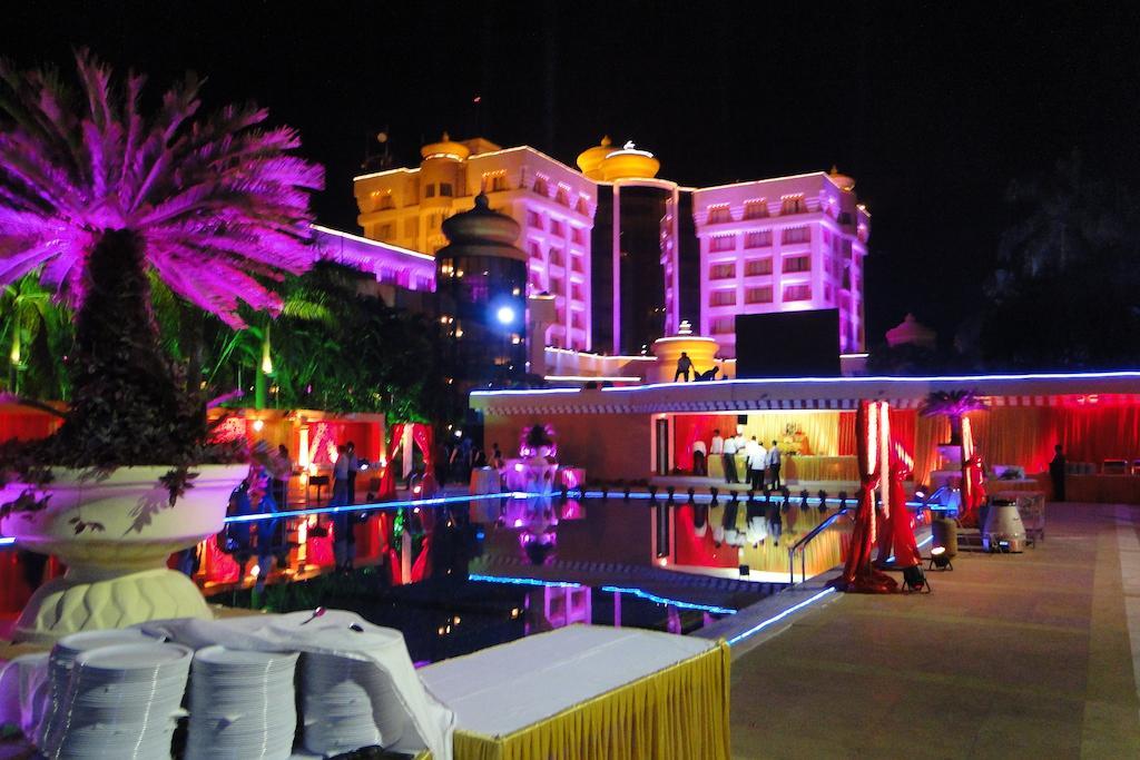 Hotel Swosti Premium Bhubaneswar Dış mekan fotoğraf