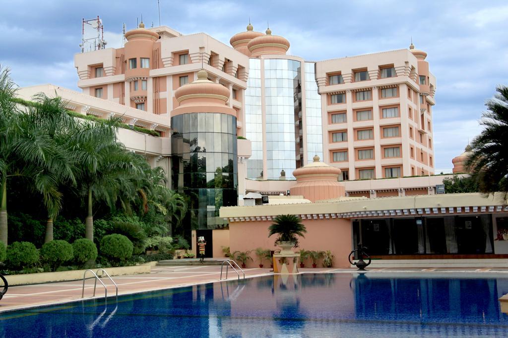 Hotel Swosti Premium Bhubaneswar Dış mekan fotoğraf