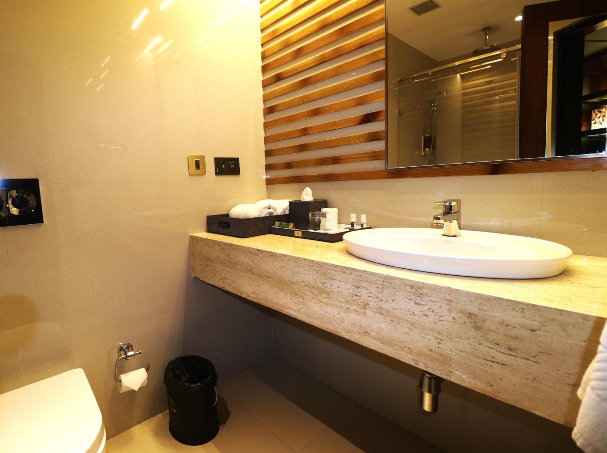 Hotel Swosti Premium Bhubaneswar Dış mekan fotoğraf