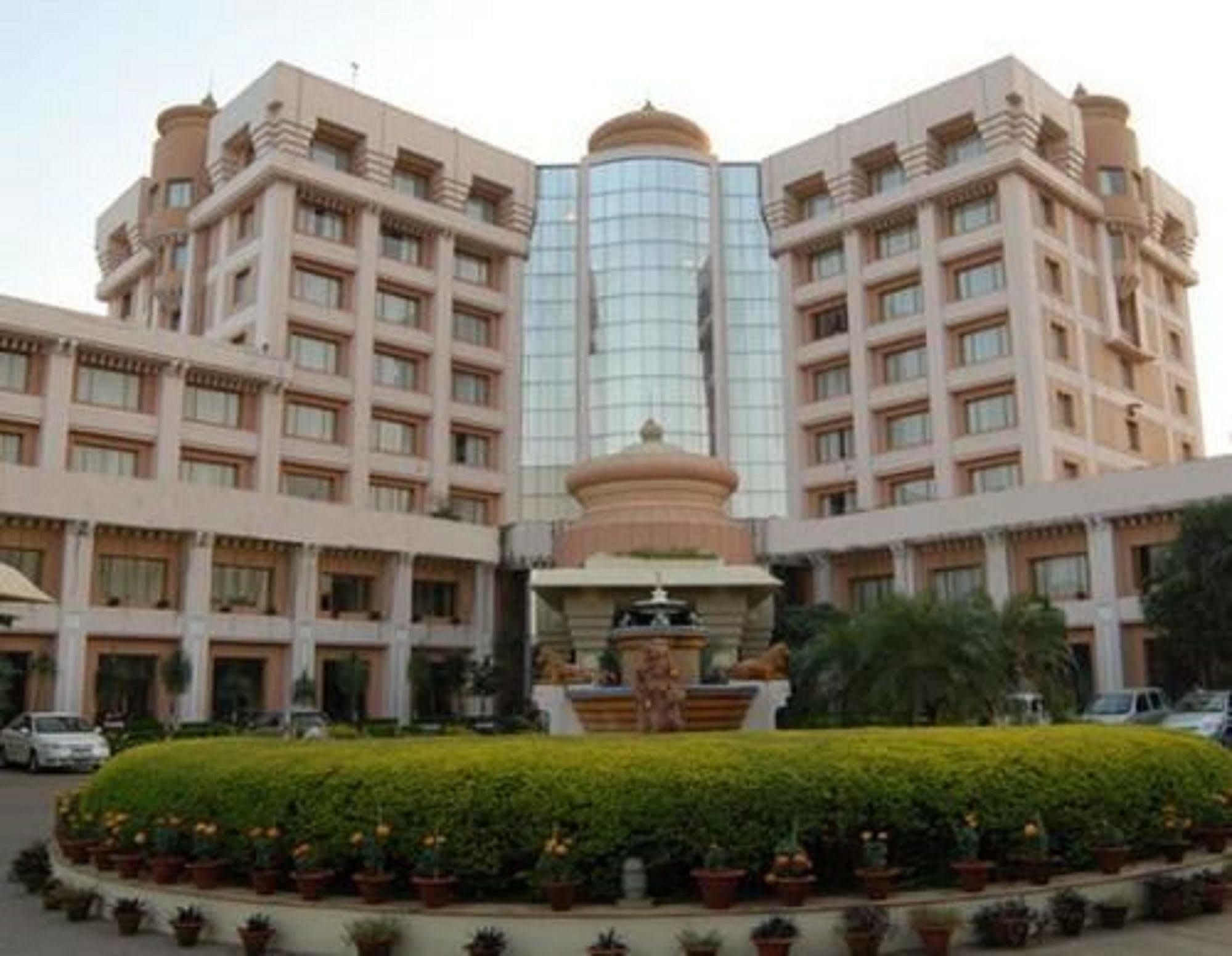 Hotel Swosti Premium Bhubaneswar Dış mekan fotoğraf