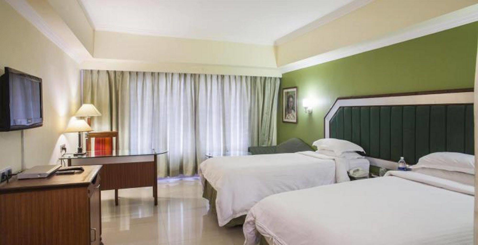 Hotel Swosti Premium Bhubaneswar Dış mekan fotoğraf