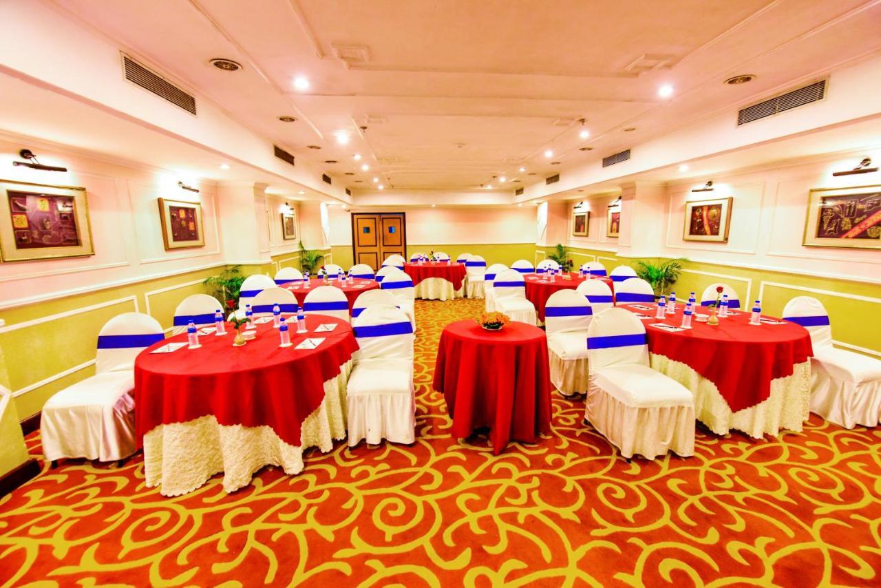 Hotel Swosti Premium Bhubaneswar Dış mekan fotoğraf